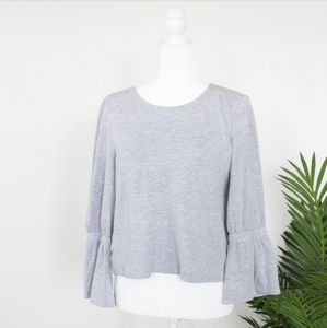 CLEARANCE!  PRE-OWNED ANN TAYLOR GRAY TOP SIZE SP